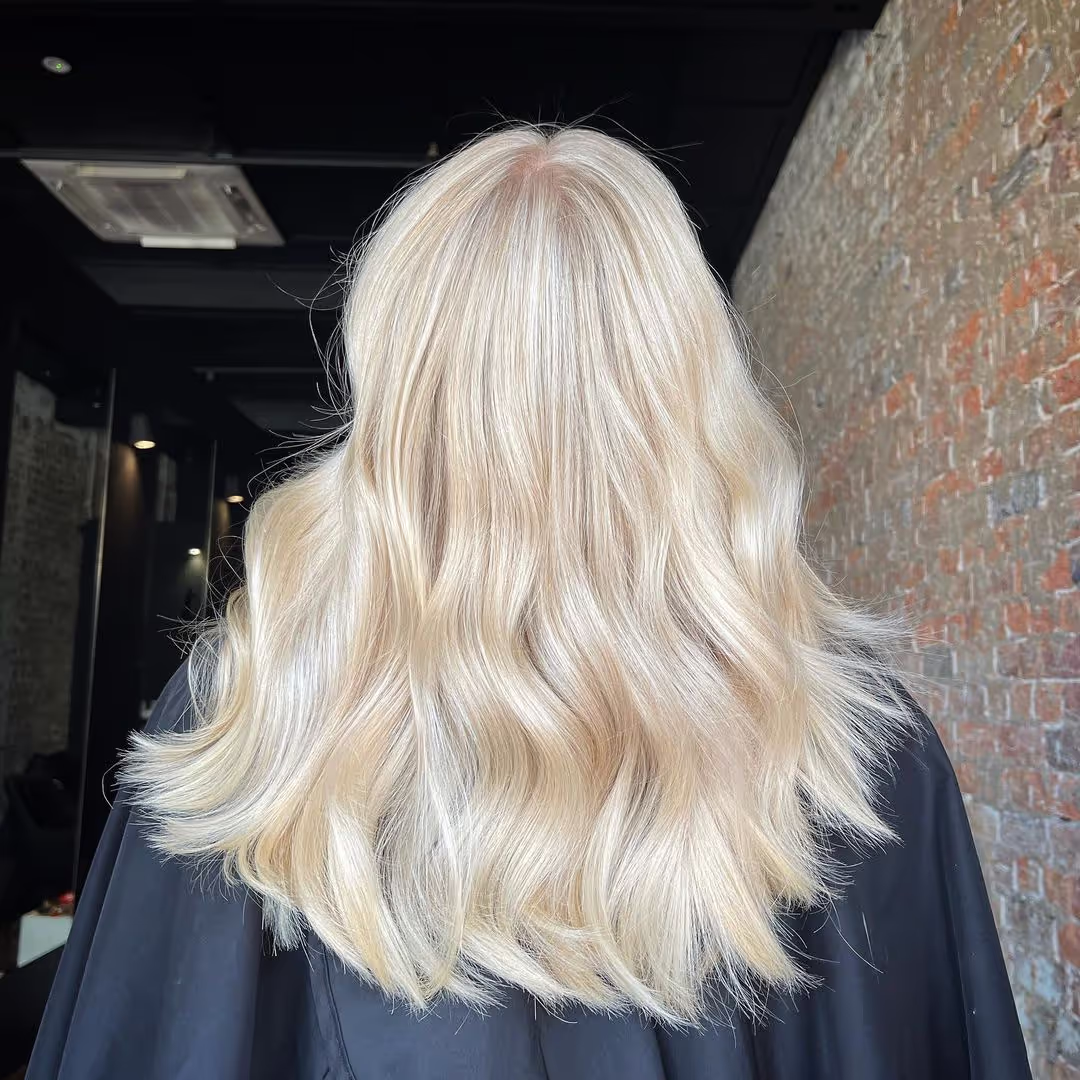 Bright blonde dimensional waves